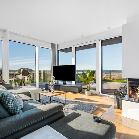 Villa King Erste Lage, Dachterrasse, Meerblick, Carport, Kamin, Sauna, Terrasse, Aussenrolllaeden 奥尔本尼兹 外观 照片
