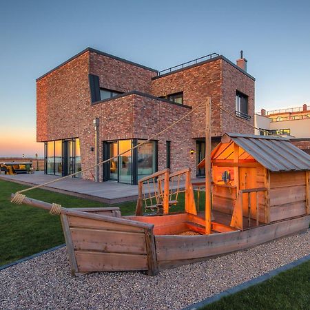 Villa King Erste Lage, Dachterrasse, Meerblick, Carport, Kamin, Sauna, Terrasse, Aussenrolllaeden 奥尔本尼兹 外观 照片