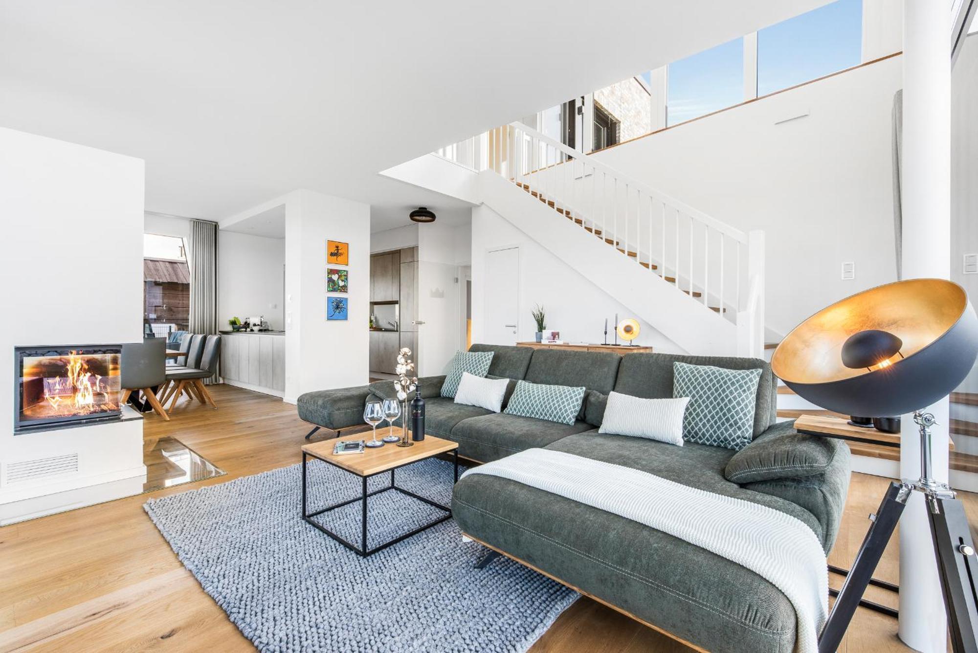 Villa King Erste Lage, Dachterrasse, Meerblick, Carport, Kamin, Sauna, Terrasse, Aussenrolllaeden 奥尔本尼兹 外观 照片