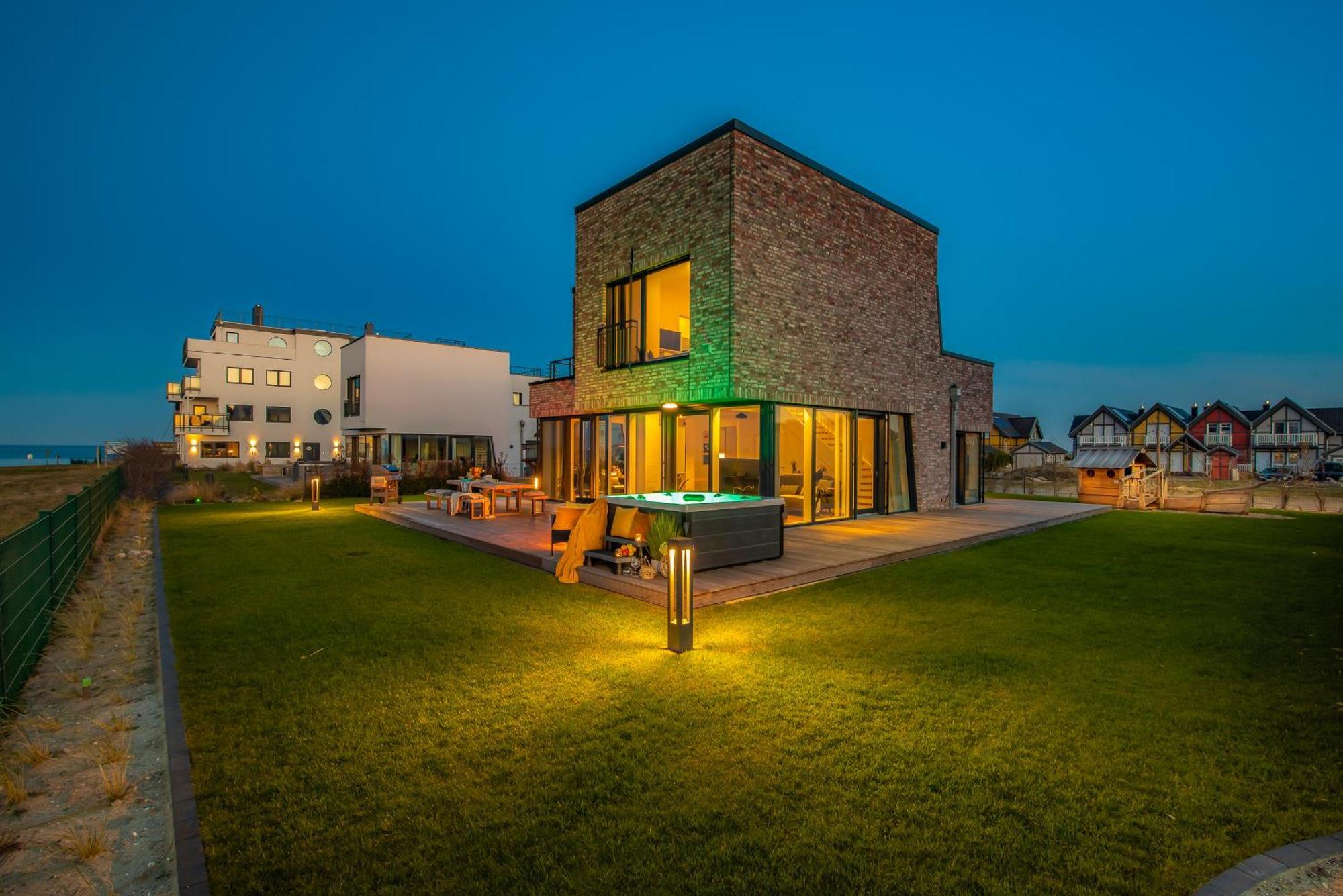 Villa King Erste Lage, Dachterrasse, Meerblick, Carport, Kamin, Sauna, Terrasse, Aussenrolllaeden 奥尔本尼兹 外观 照片